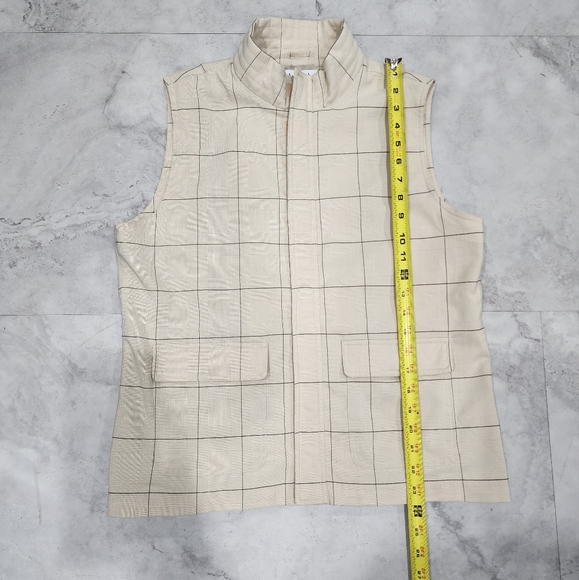 Ashworth Plaid Vest Lined Beige With Two Pockets and Closures, Size Medium - Picture 7 of 10